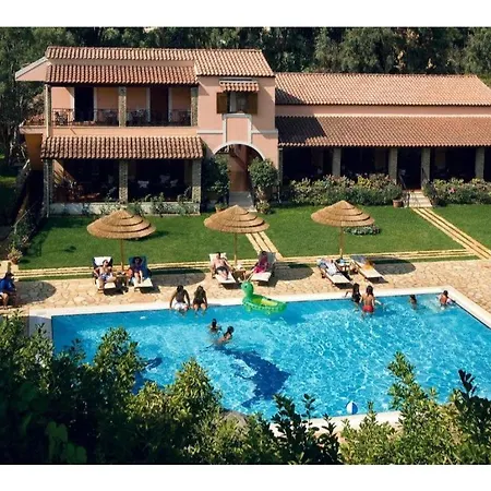 Corfu Club Maisonette 4 아파트호텔 고우비아