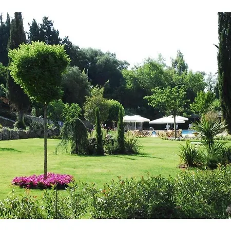 Corfu Club Maisonette 4 公寓式酒店 古维亚