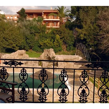 公寓式酒店 Corfu Club Maisonette 4 4*